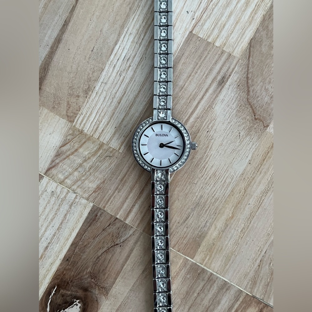 Bulova Ladies Watch Crystal Embellishments Stainless Bracelet Pearl White Dial - Picture 6 of 13